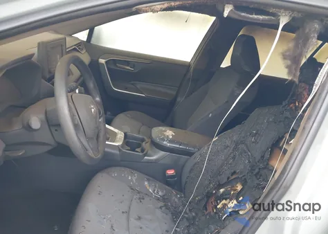 2021 Toyota Rav4 Xle из США, поврежденный, VIN 2T3P1RFV0MW163963